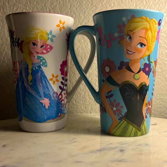 Disney Store Frozen Elsa and Anna Mug Set - Picture 2 of 4